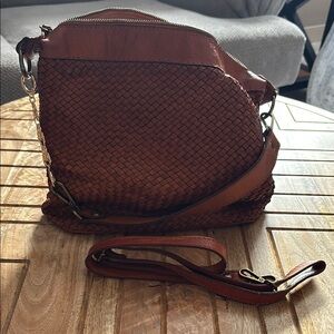 Woven Leather Shoulder Bag - Brown
